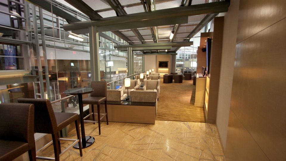 Edmonton International Airport (YEG): Premium Lounge Entry - Lounge Amenities