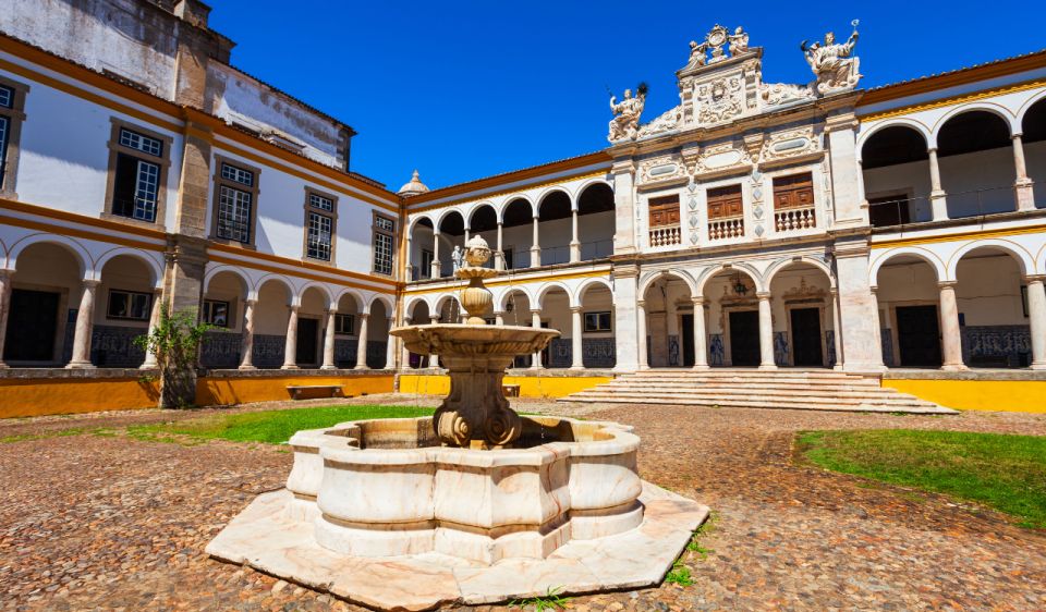 Evora Private Excursion From Lisbon - Exploring Alentejos Captivating Charm