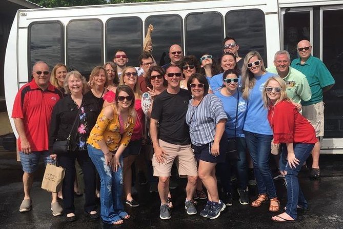 Famous Moonshine & Wine Tour From Pigeon Forge - Tour Experience and Tastings