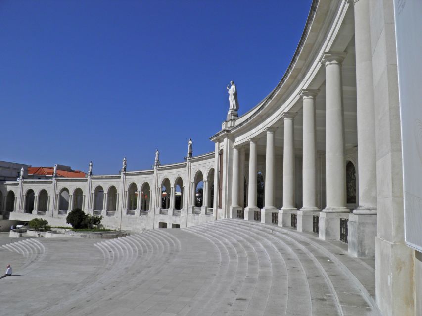 Fatima Sanctuary and Little Shepherds Village, 5H Tour - Inclusions