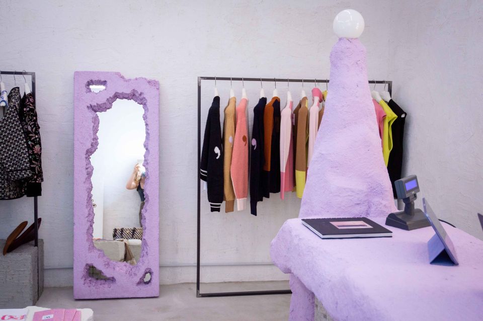 Florence: Creative Mending and Immersive Shopping Experience - Highlights of the Experience