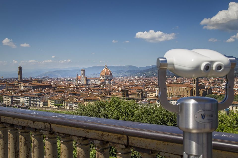 Florence: Eco-Friendly Panoramic Tour in Electric Golf Cart - Multilingual Audio Guidance