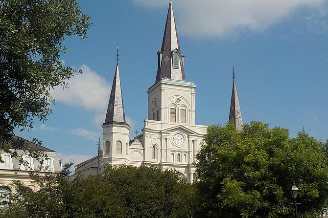 French Quarter History Tour With Cafe Du Monde Option - Menu Highlights at Cafe Du Monde