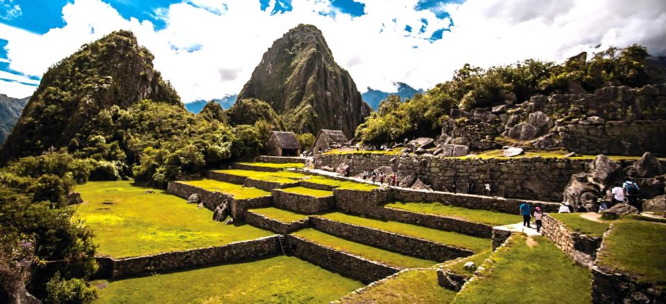 From Aguas Calientes: Machu Picchu Ticket, Guided Tour & Bus - Inclusions in the Tour Package