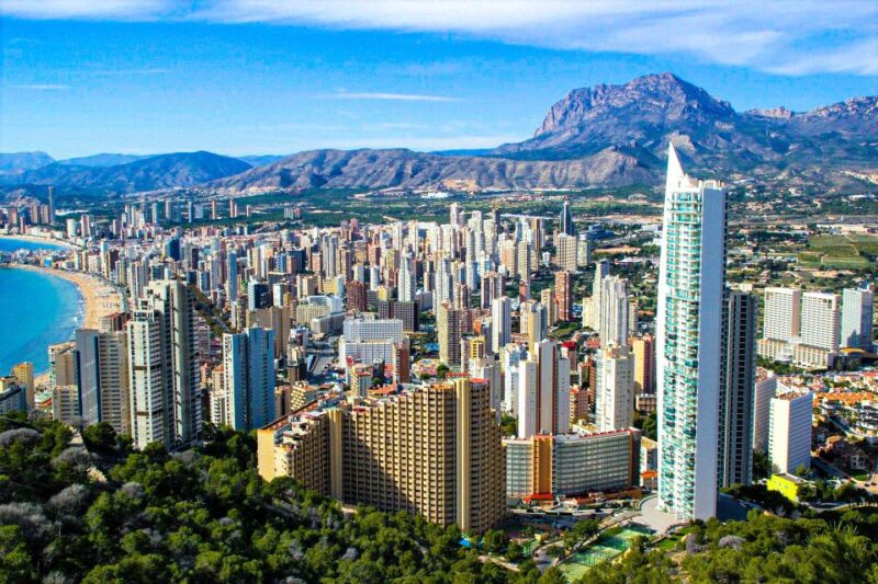 From Benidorm: Private Costa Blanca Tour With Wine Tasting - Guadalest Castle and Lake