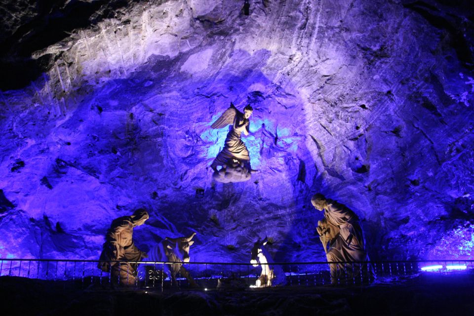 From Bogotá: Jaime Duque Park and Salt Cathedral With Lunch - Traditional Colombian Lunch