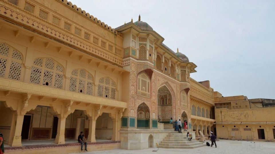 From Delhi: Jaipur Private Day Tour With Transfers - Iconic Landmarks to Explore