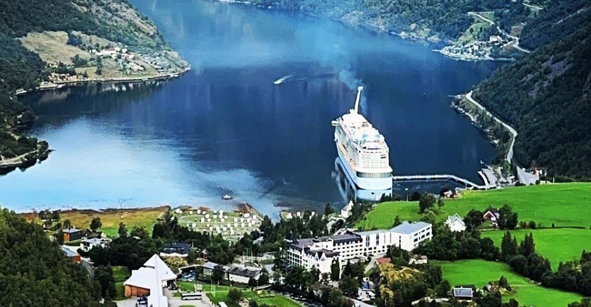 From Geiranger: Dalsnibba & Eagle Road Private Tour & Picnic - Itinerary Highlights