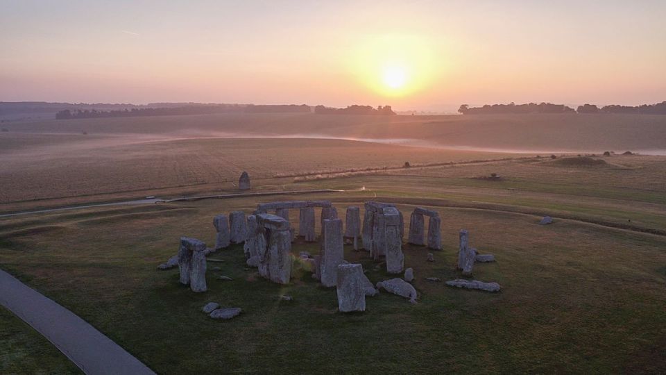 From London: Stonehenge Special Access Morning Tour - Transportation Details