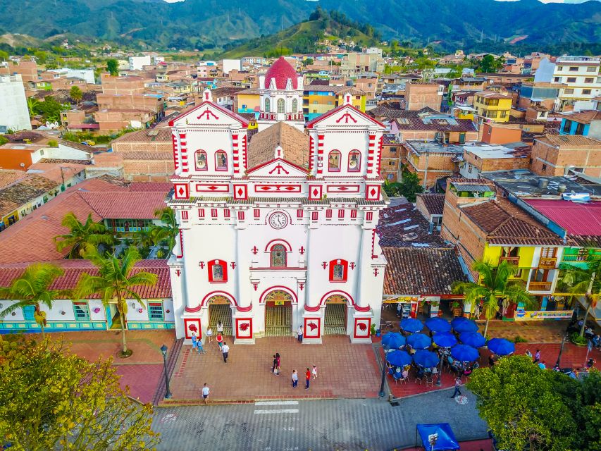 From Medellin: Guatape El Peñol With Boat, Breakfast & Lunch - Itinerary Details