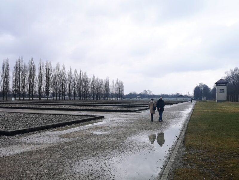 From Munich: Dachau Memorial Site Tour in Spanish - Experience Details