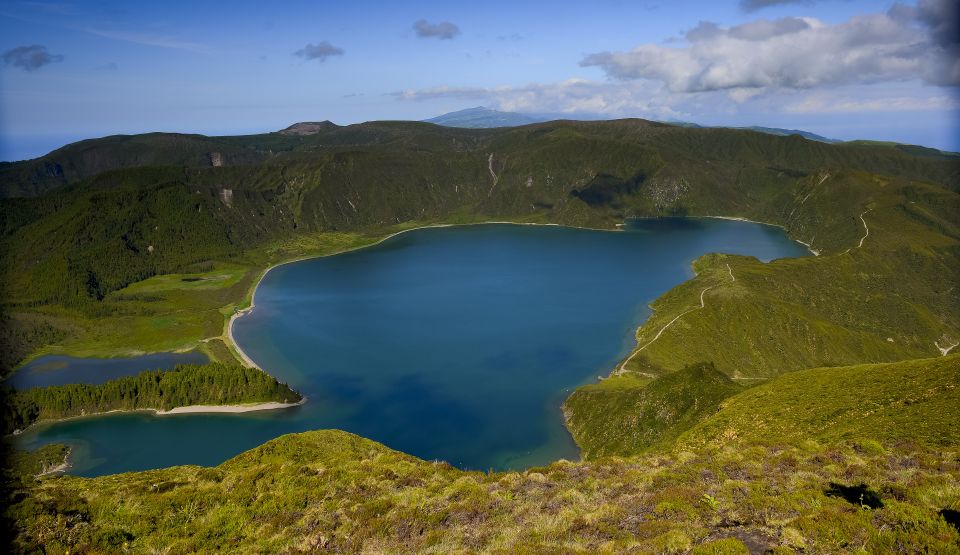 From Ponta Delgada: Lagoa Do Fogo & Hot Springs Day Trip - Pottery Factory Visit