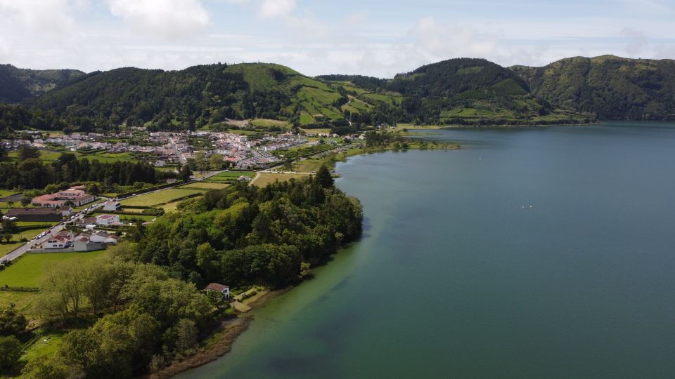 From Ponta Delgada: Sete Cidades & Lagoa Do Fogo 4x4 Trip - Restrictions and Requirements