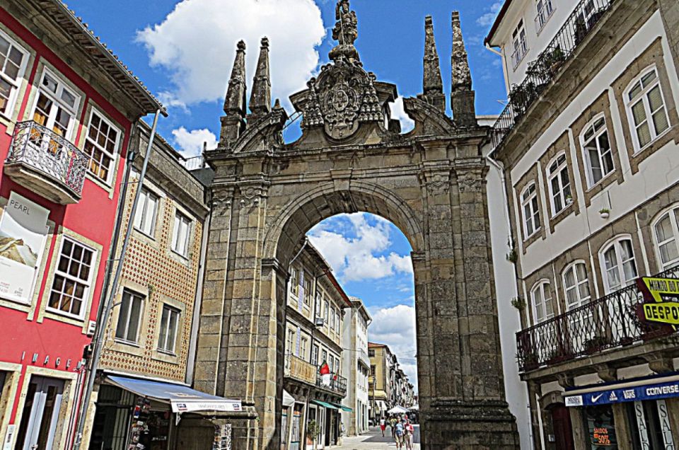 From Porto: Private Sightseeing Tour of Braga - Savoring Traditional Portuguese Cuisine