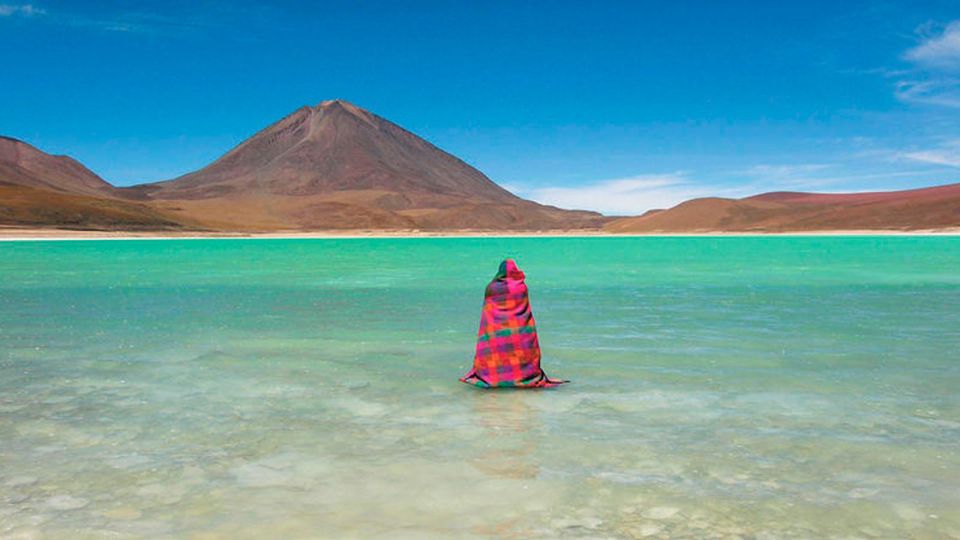 From San Pedro De Atacama: Uyuni Salt Flat 3-Days - Day 1 Experience