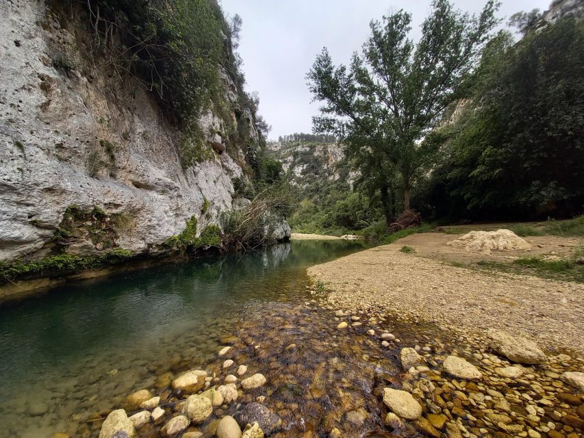 From Syracuse: Pantalica Nature Reserve Guided Hiking Tour - Guided Hiking Experience