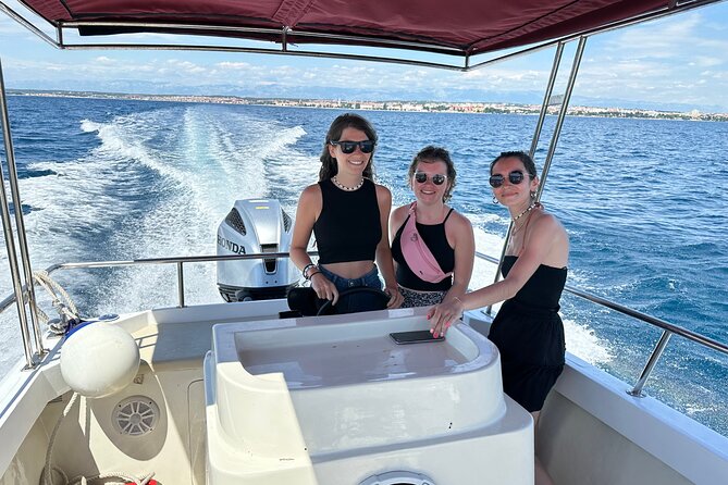 From Zadar: Island-Hopping Speedboat Tour With Drinks - Included Amenities and Activities