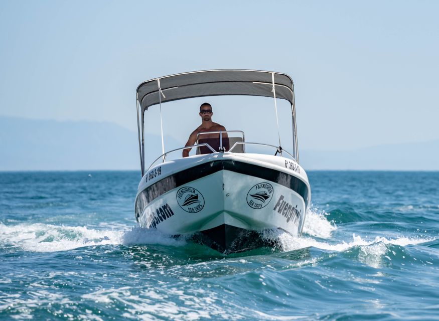 Fuengirola: Best Boat Rental Without License - Boat Features