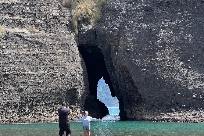 Full Day Exploring the Wild Piha Beach In Auckland - Inclusions and Amenities