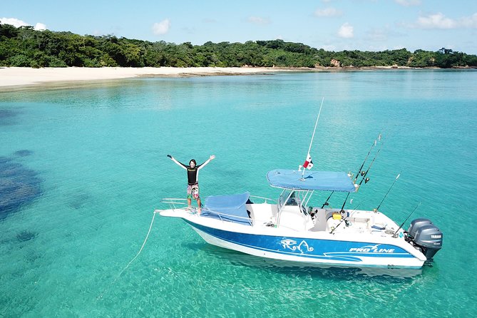 Full Day Fishing and Island Hopping at the Pearl Islands From Panama City - Accessibility Features