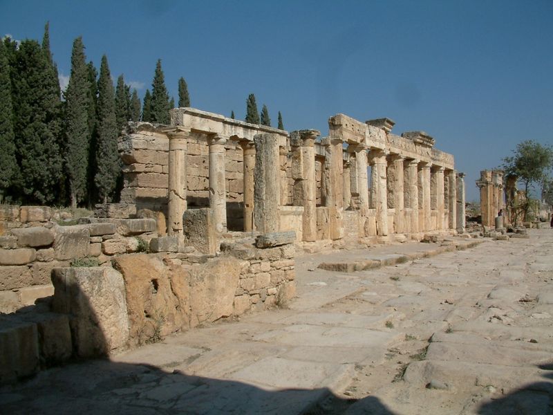 Full-Day Pamukkale Tour From Kusadasi - Geological Features of Pamukkale