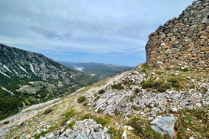 Full-Day Private Adventure: Knossos, Zeus Cave & Lassithi Plateau - Guided Experience