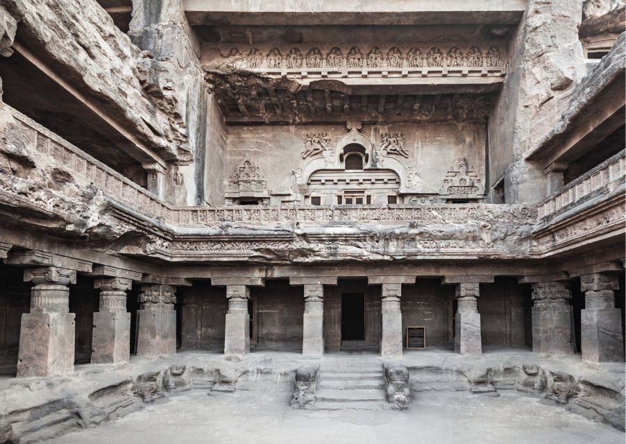 Full Day Trip Ellora Caves & Daulatabad Fort From Aurangabad - Ellora Caves Exploration