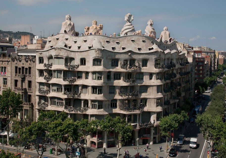 Gaudis Masterpieces Private Tour in Barcelona - Park Güell Experience