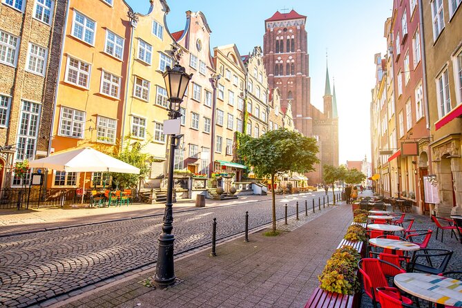 Gdansk Old Town Tour With Amber Altar Tickets and Guide - Tips for a Great Experience
