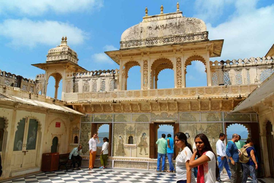 Golden Triangle With Udaipur Tour - Daily Breakdown