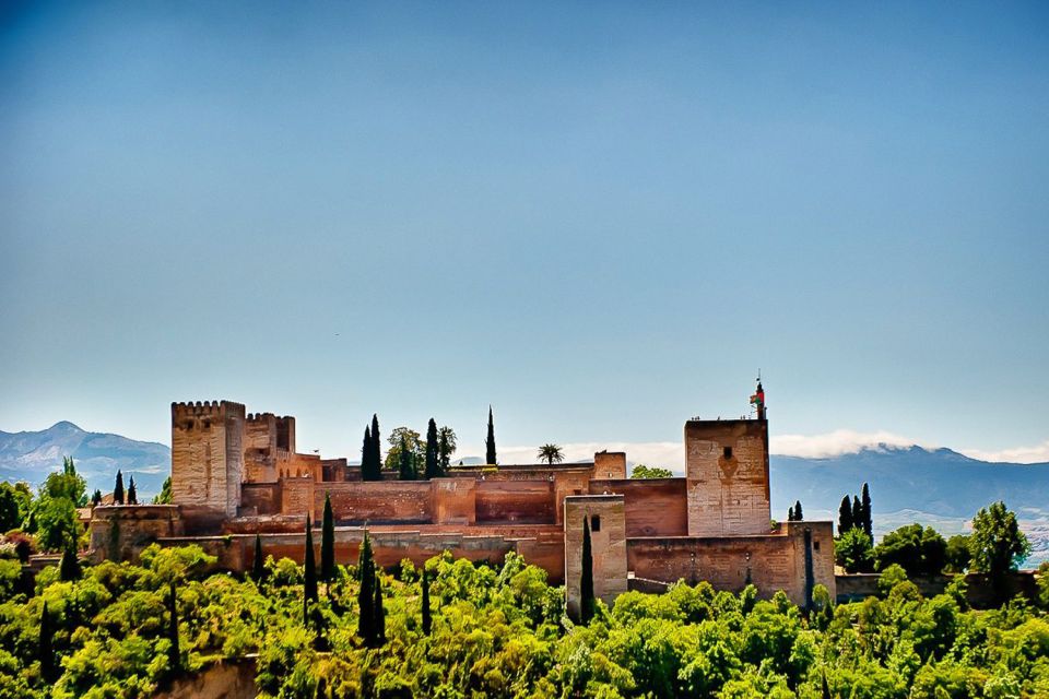 Granada: Full-Day Trip From Seville With Transfers - Tour Inclusions