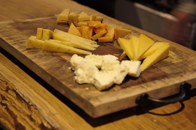 Guided Food Tour Haarlem (Min. 2 Persons) - Many Local Tastings - Meeting and Ending Locations