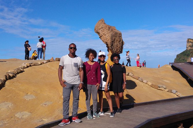 Half Day Private Tour to Yangmingshan National Park and Yehliu Geopark - Included Features