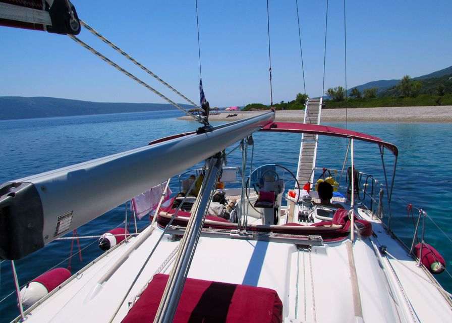 Halkidiki: 7 Hours Private Cruise With Sailing Boat - Onboard Amenities