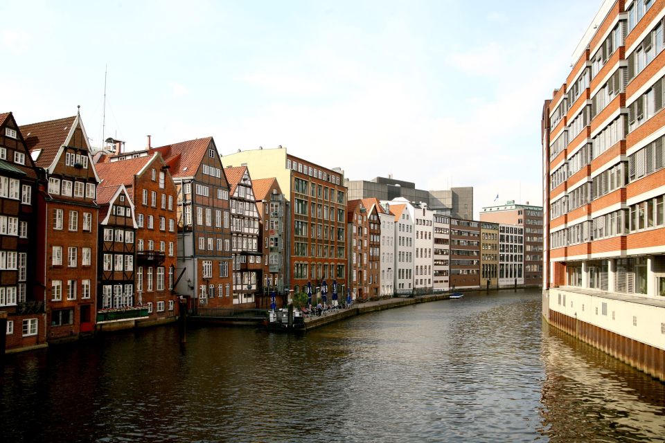 Hamburg: Line F Hop-On Hop-Off Bus City Tour - Key Highlights to Explore
