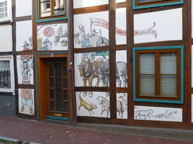 Hamelin: Private Guided Walking Tour - Cancellation Policy