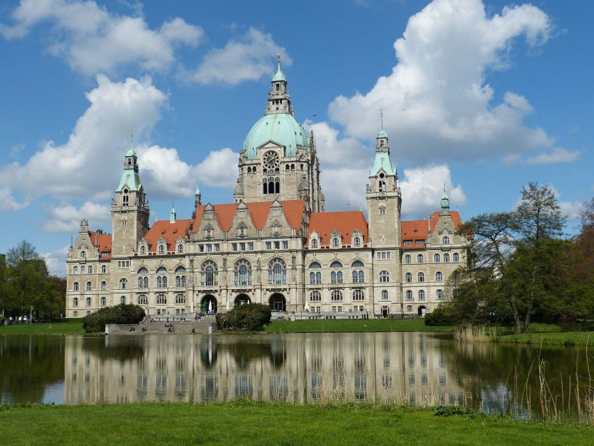 Hannover: Private Guided Walking Tour - Cultural Highlights