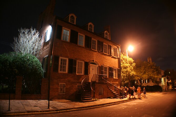 Haunted Savannah Pub Crawl - Guide Expertise and Insights