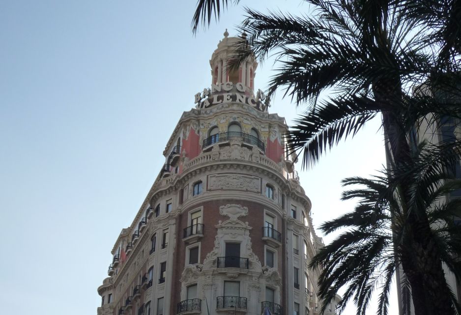 Highlights of Valencia: Private Half-Day Tour - Exploring Contrasts of Valencia