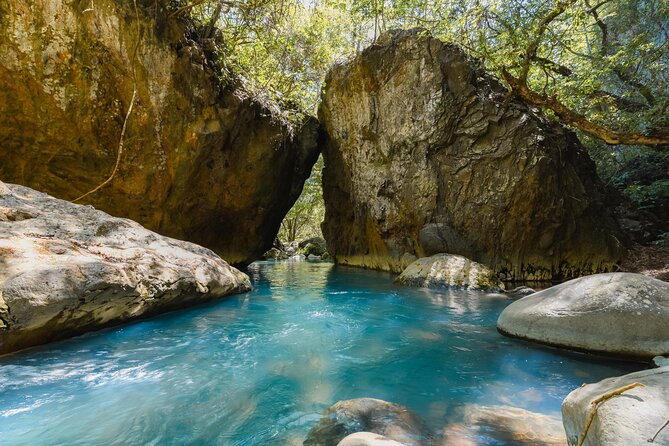 Hiking Tour of La Leona Waterfall With Lunch - Recommended Gear and Preparation