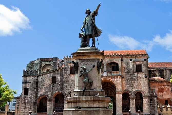 Historical Tour of Santo Domingo and 3 Eyes Caves With Lunch - Cultural Insights and Experiences