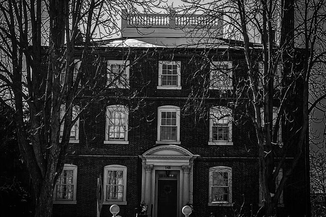 History and Hauntings of Salem Guided Walking Tour - Whats Included