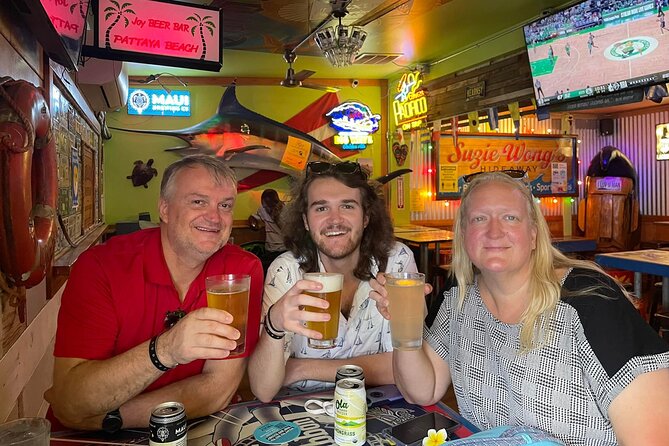 History Tour Pub Crawl in Waikiki - Inclusions and Pricing