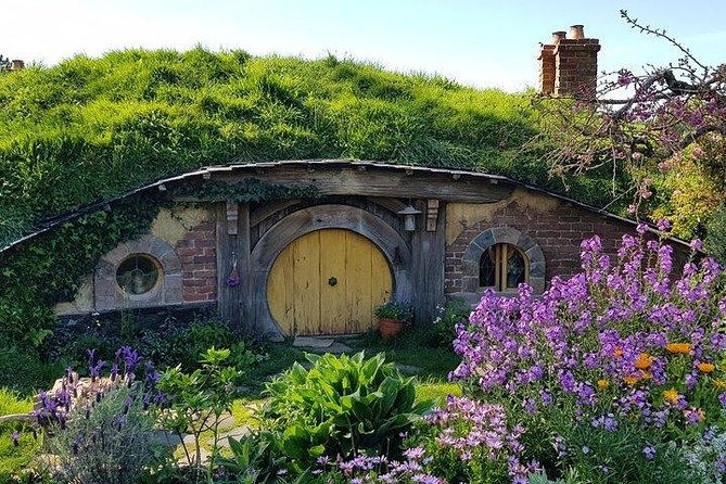 Hobbiton Movie Set and Waitomo Caves Full Day Tour From Auckland - Tour Inclusions