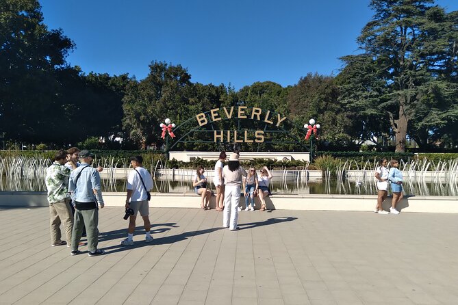 Hollywood and Beverly Hills Shared 3-Hour Tour With 3 Stops - Accessibility Features