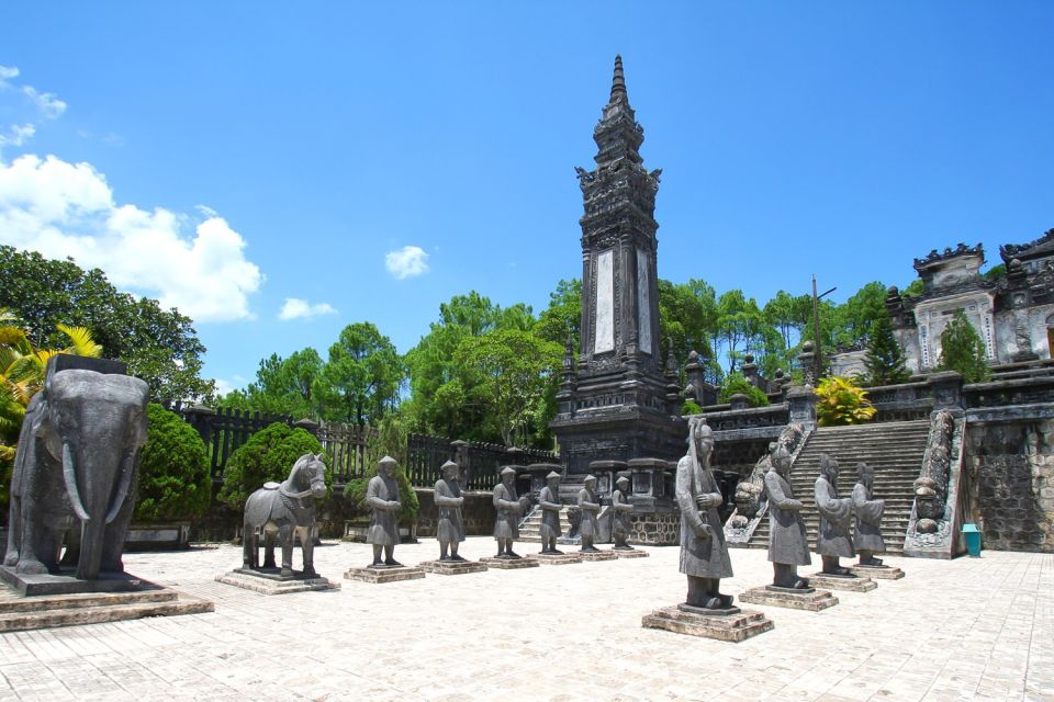 Hue: Royal Tombs and Thien Mu Pagoda Private Guided Tour - Highlights of Royal Tombs