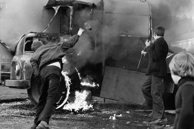 IRA Troubles Conflict Private Tour Museum Graves Murals and Political Analysis - Historical Context of The Troubles