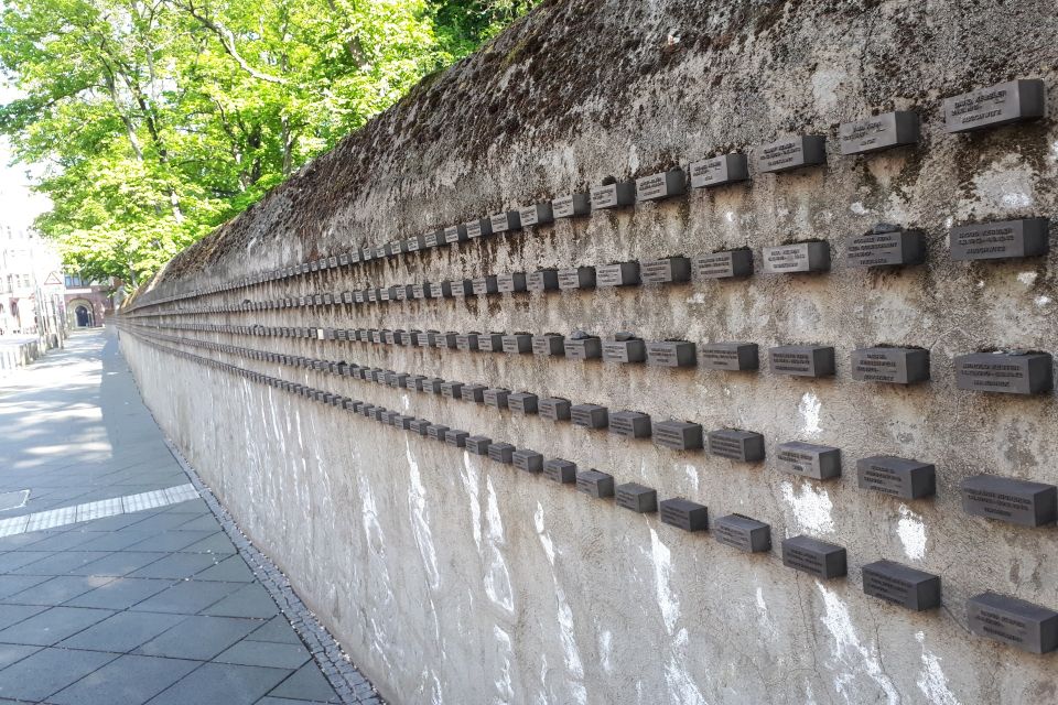 Jewish Quarter History Walking Tour in Cologne's Old Town - Historical Insights