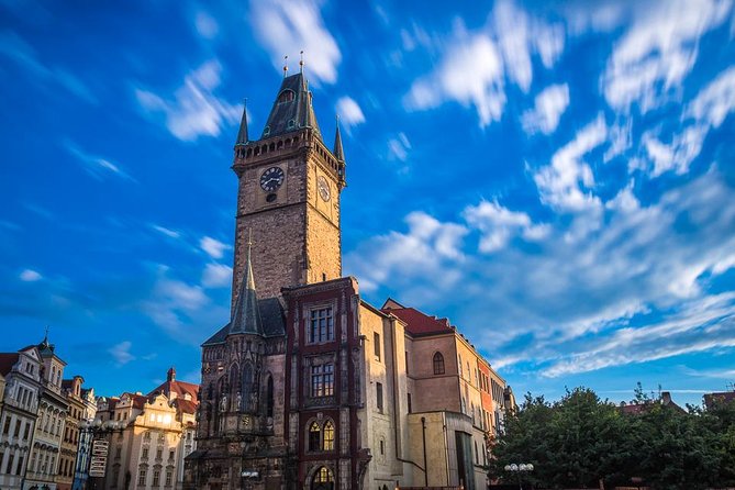 Johnnys Prague Photography Tour - Meeting and End Points