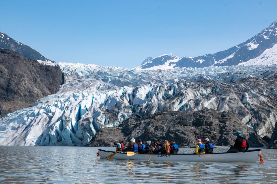 Juneau: Mendenhall Glacier Lake Canoe Day Trip and Hike - Exploring the Mendenhall Glaciers Edge